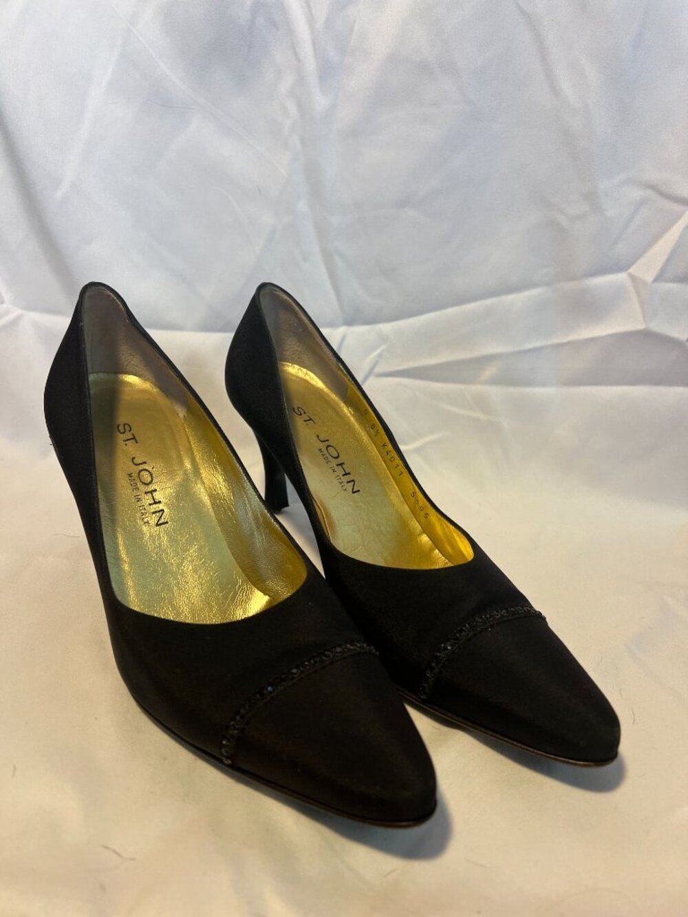 St. John Black Pointed-Toe Satin Pumps with Beaded Trim / Vamp Accent, K4011